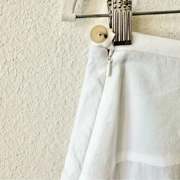 Vince Linen Blend Flounce Shorts in White Size 8 - Picture 6 of 9